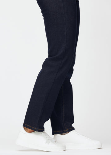 Deep dark blue denim jeans for women in the color Midnights with a regular fit, shown close up at the ankles to display the straight finish.